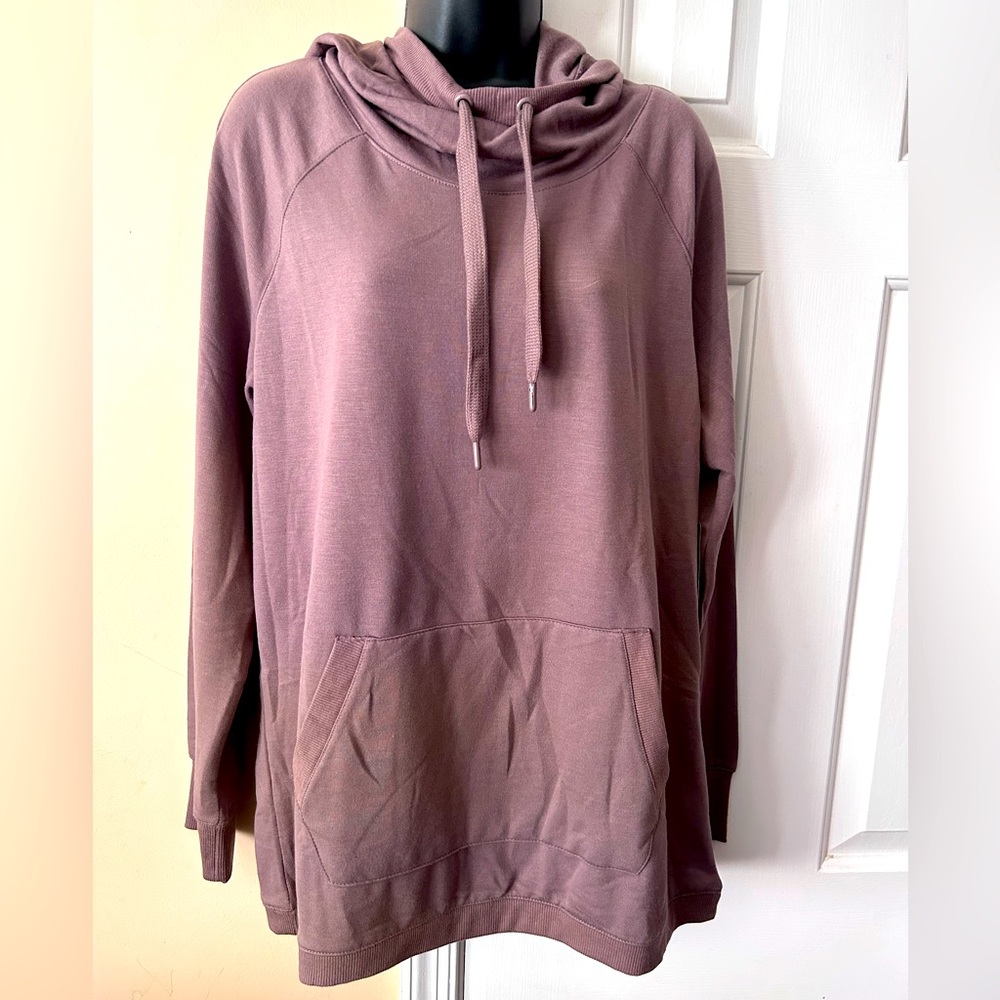 PRICE DROP BNWT 90 Degree hoodie